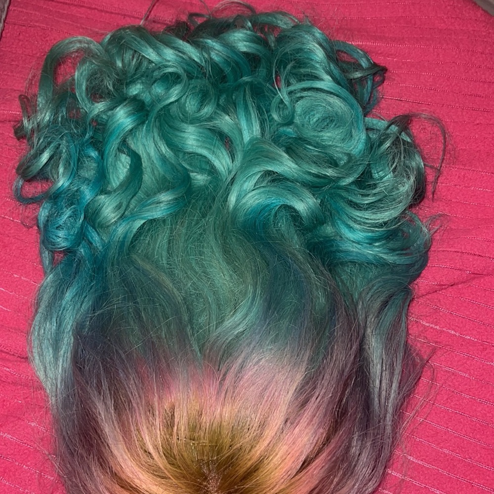 Unicorn Wig - Picture 12 of 13